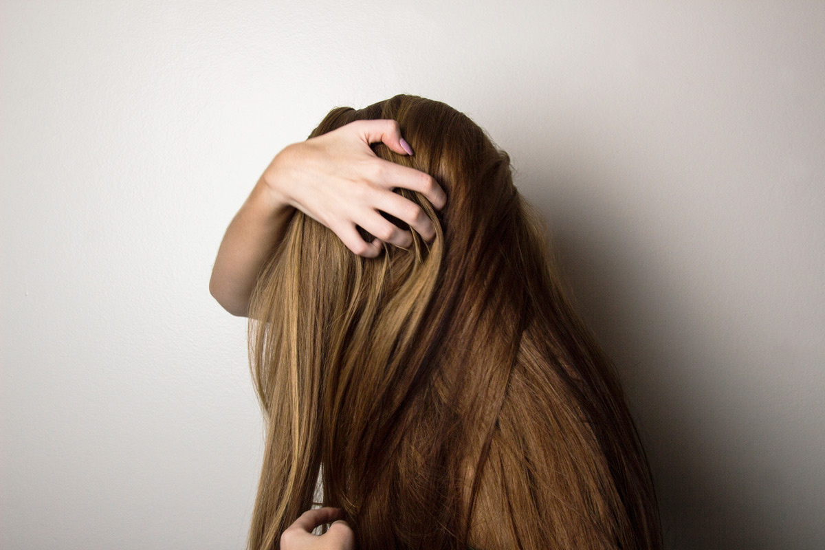 5 faits qui accélèrent la chute des cheveux chez les femmes