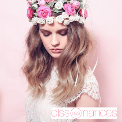 The flower crown : It hair accessory of summer 2015