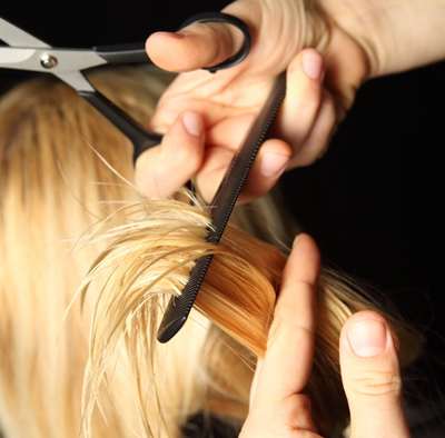 ¿ Mi cabello está seco, por qué ?