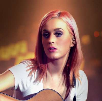 KATY PERRY : Interview with the pop princess