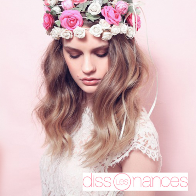 La couronne de fleurs : It accessoire cheveux de l’été 2015