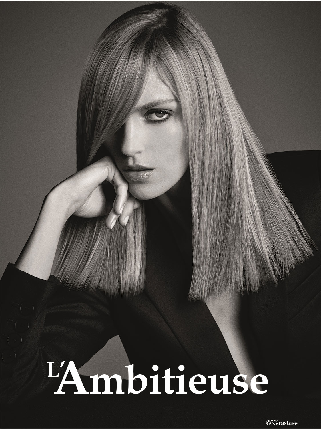 A woman, 10 looks, thanks L'incroyable Blowdry by Kérastase!