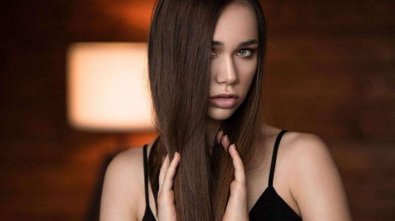 5 conseils pour obtenir des cheveux parfaitement lisses avec votre fer à lisser