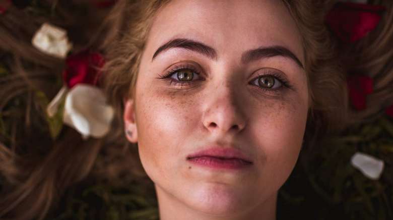 Rougeurs sur le visage : nos astuces pour leur dire Adieu