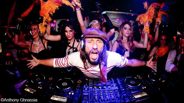 Bob Sinclar at the Queen : Hair cabaret