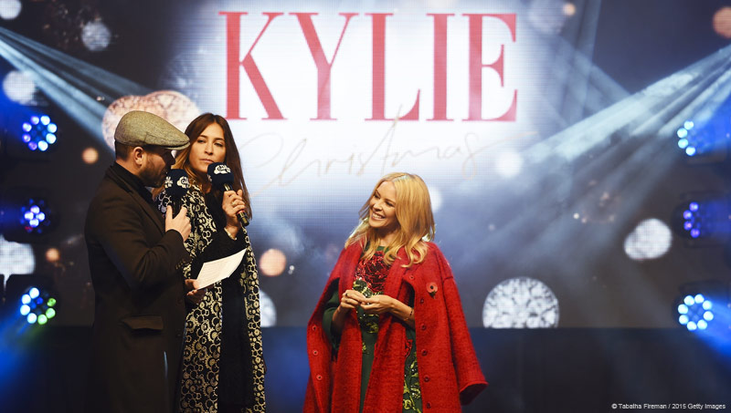 Kylie Minogue illuminates London !