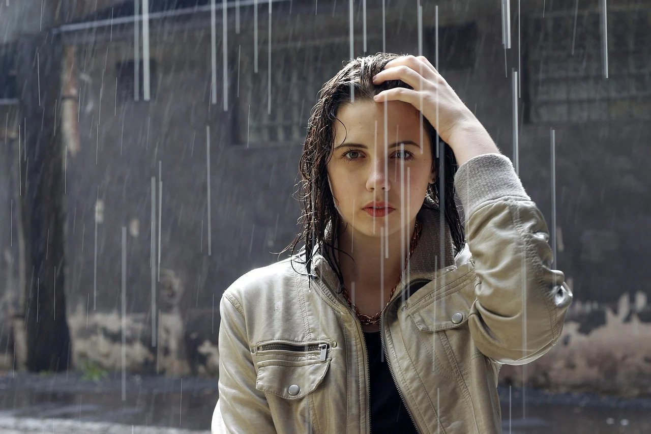Comment garder des cheveux lisses lorsqu’il pleut ?