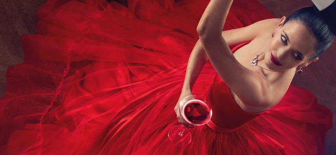 Eva Green, égérie pour le calendrier Campari